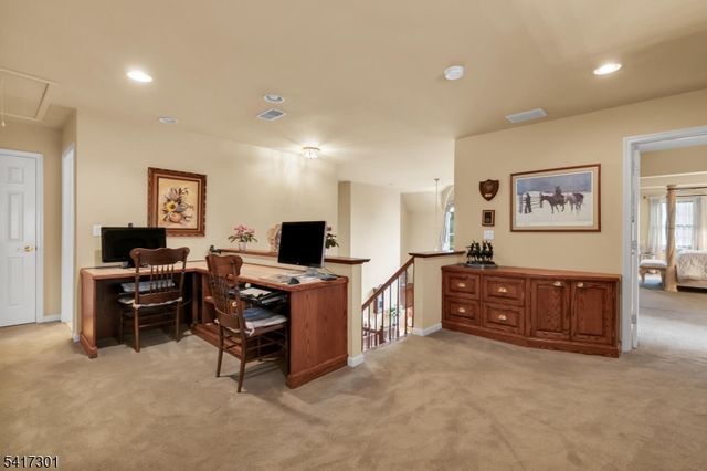 24 Benedict Cres, Bernards Twp., NJ 07920