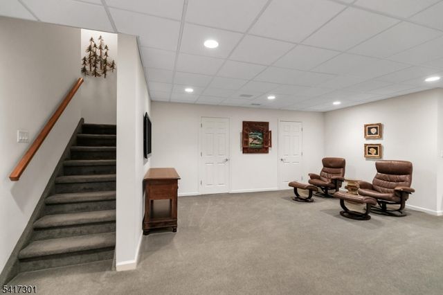 24 Benedict Cres, Bernards Twp., NJ 07920