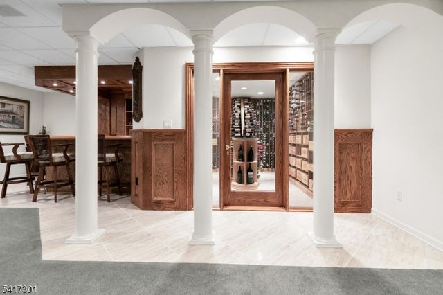 24 Benedict Cres, Bernards Twp., NJ 07920