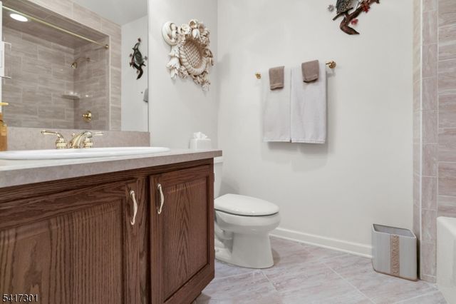 24 Benedict Cres, Bernards Twp., NJ 07920