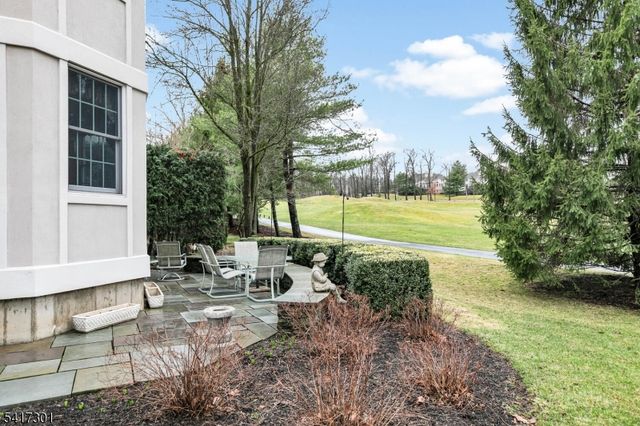 24 Benedict Cres, Bernards Twp., NJ 07920