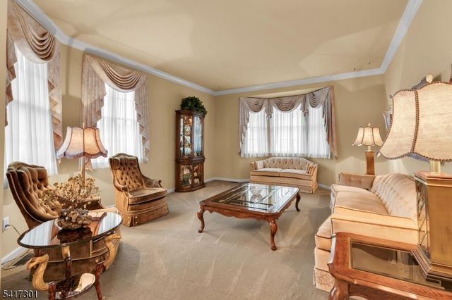 24 Benedict Cres, Bernards Twp., NJ 07920