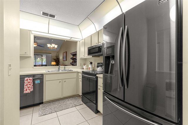 2409 SE 18TH CIRCLE, Ocala, FL 34471