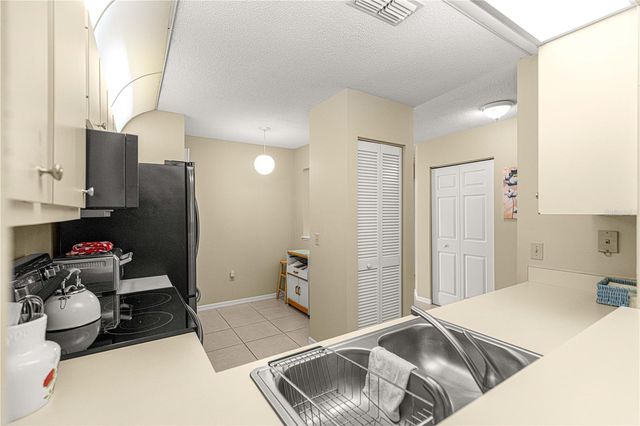2409 SE 18TH CIRCLE, Ocala, FL 34471
