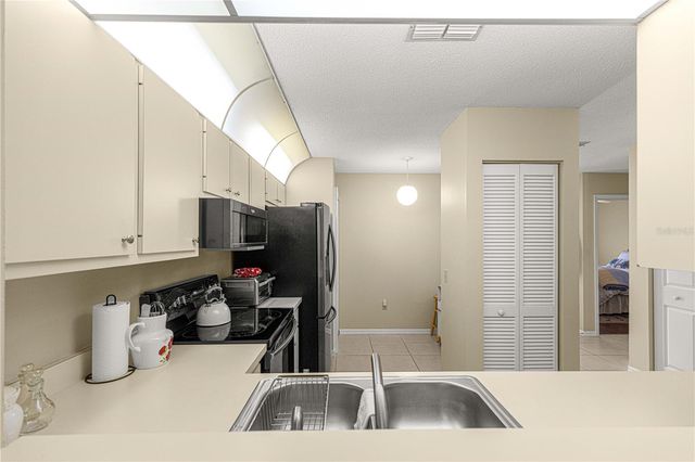 2409 SE 18TH CIRCLE, Ocala, FL 34471
