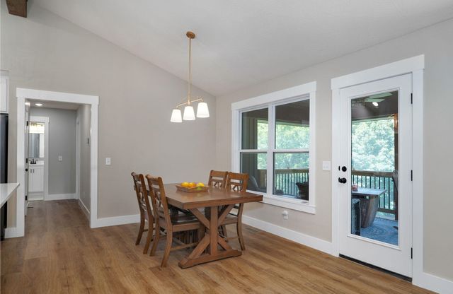 385 Plumtree Drive, Ozark, MO 65721