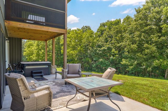 385 Plumtree Drive, Ozark, MO 65721