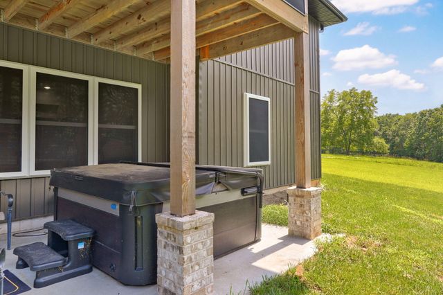 385 Plumtree Drive, Ozark, MO 65721