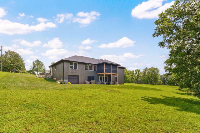 385 Plumtree Drive, Ozark, MO 65721