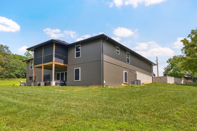 385 Plumtree Drive, Ozark, MO 65721