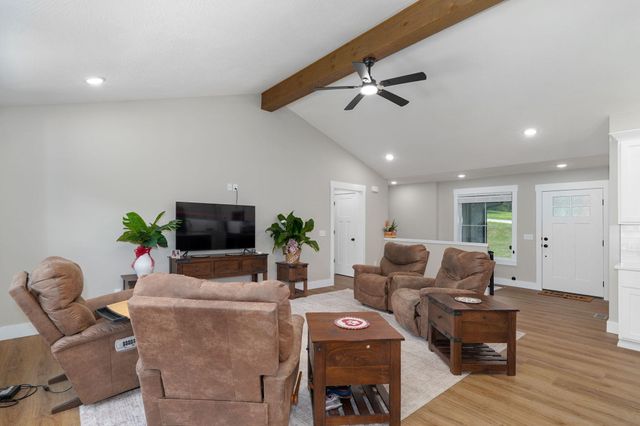 385 Plumtree Drive, Ozark, MO 65721