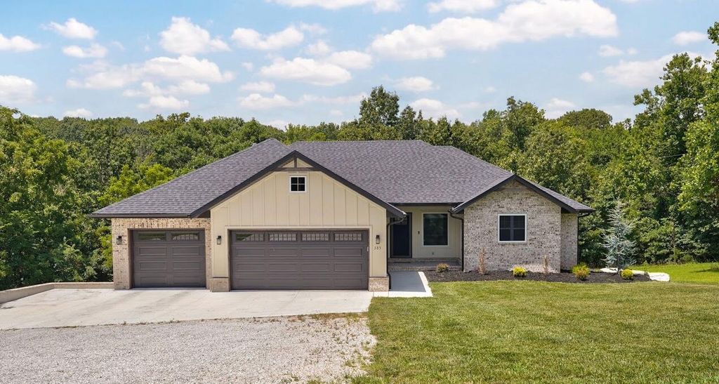 385 Plumtree Drive, Ozark, MO 65721