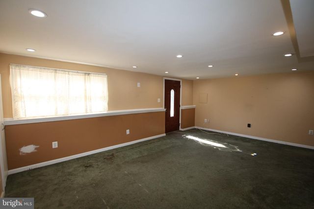 309 SPRUCE, Gloucester City, NJ 08030