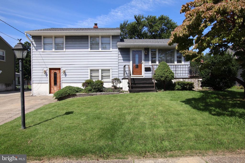 309 SPRUCE, Gloucester City, NJ 08030