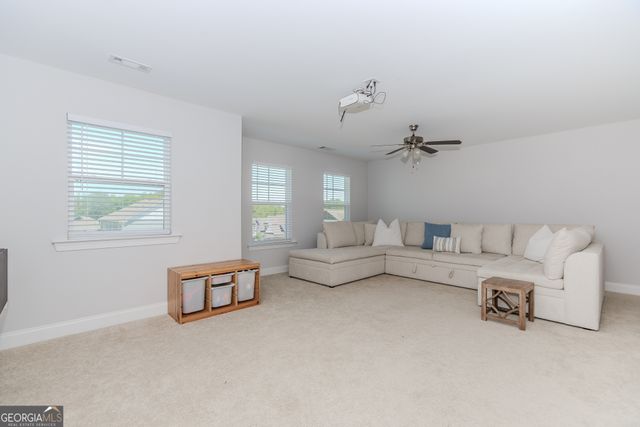 6829 Benjamin Drive, Flowery Branch, GA 30542