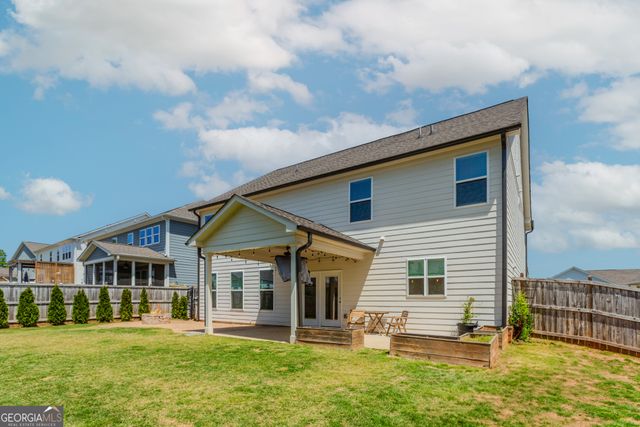 6829 Benjamin Drive, Flowery Branch, GA 30542