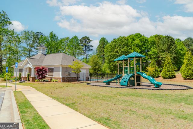 6829 Benjamin Drive, Flowery Branch, GA 30542