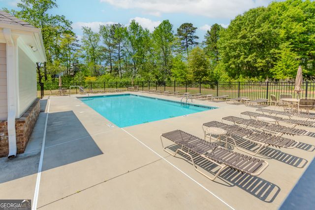 6829 Benjamin Drive, Flowery Branch, GA 30542