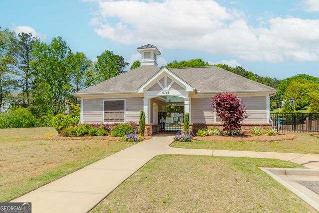 6829 Benjamin Drive, Flowery Branch, GA 30542