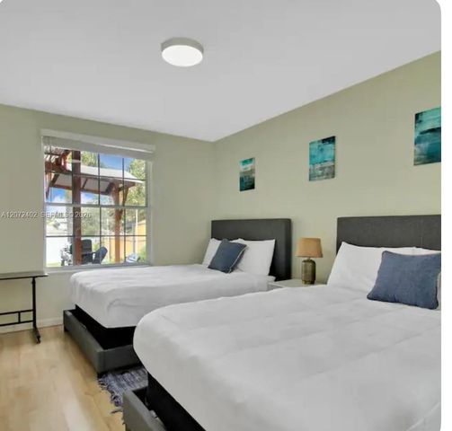 1031 SW 3rd Street 1031, Hallandale Beach, FL 33009