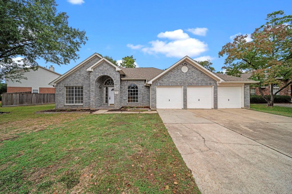 7530 Alderly Drive, Spring, TX 77389