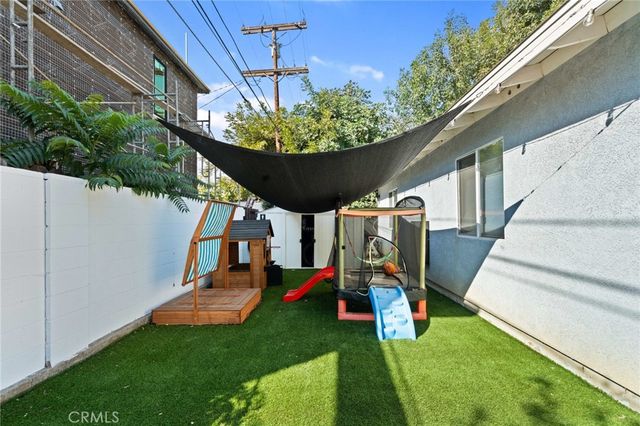 7235 Yarmouth, Reseda, CA 91335