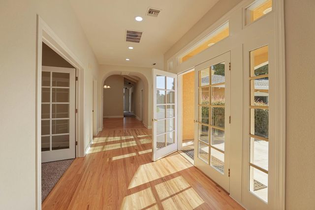 10009 Country Oak Ct, Oakdale, CA 95361