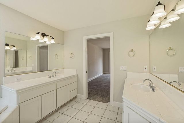 10009 Country Oak Ct, Oakdale, CA 95361
