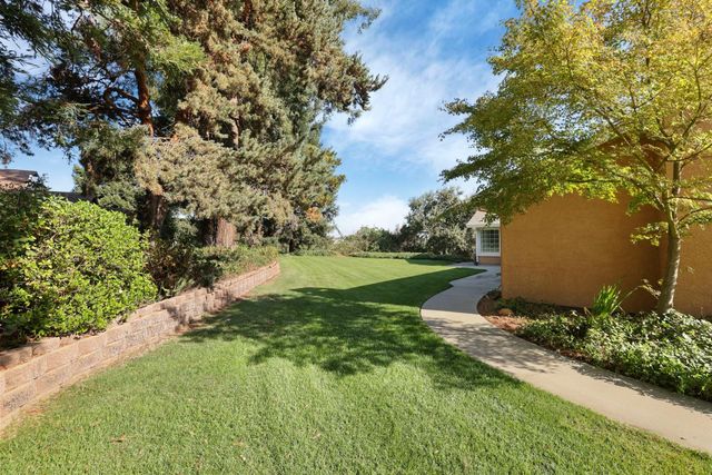 10009 Country Oak Ct, Oakdale, CA 95361