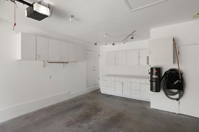 10009 Country Oak Ct, Oakdale, CA 95361