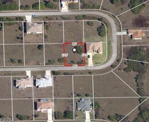 549 Long Island ST E, Lehigh Acres, FL 33974