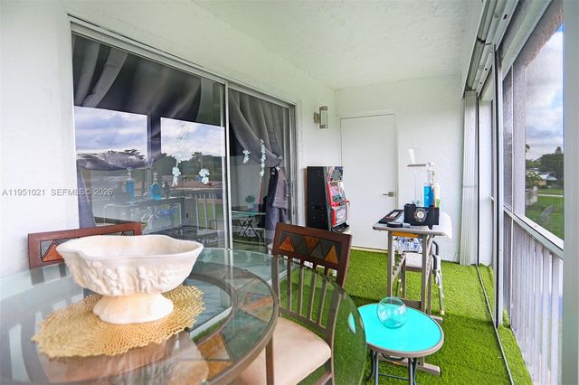 6570 Royal Palm Blvd 301J, Margate, FL 33063