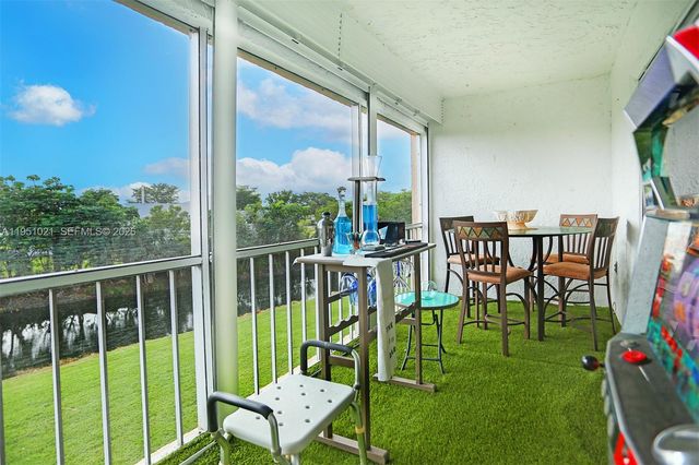 6570 Royal Palm Blvd 301J, Margate, FL 33063