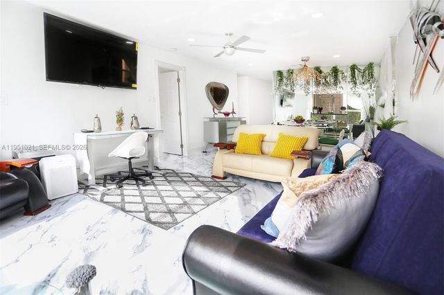 6570 Royal Palm Blvd 301J, Margate, FL 33063