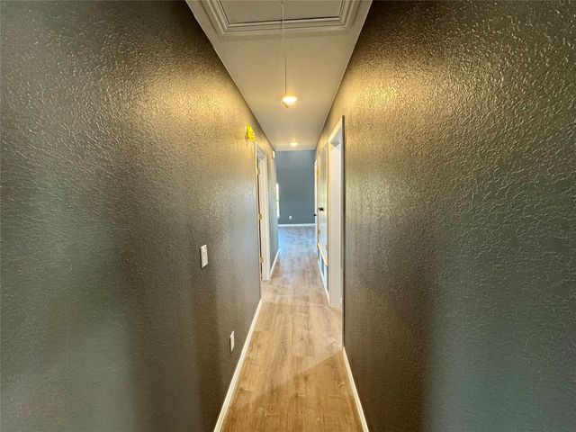 200 Lois Circle, Granbury, TX 76049