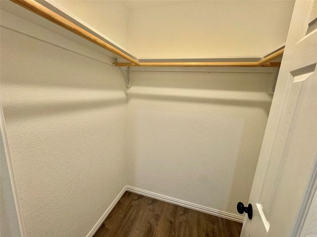 200 Lois Circle, Granbury, TX 76049