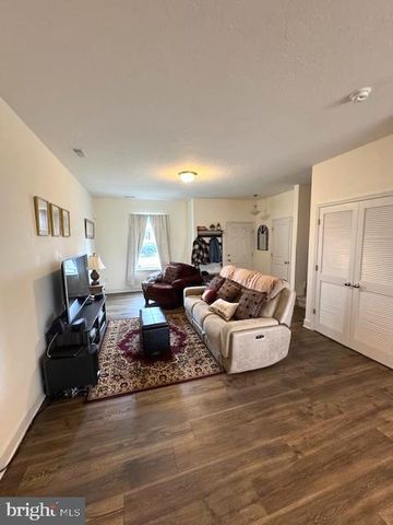 3755 CASTLE DR, Dover, PA 17315