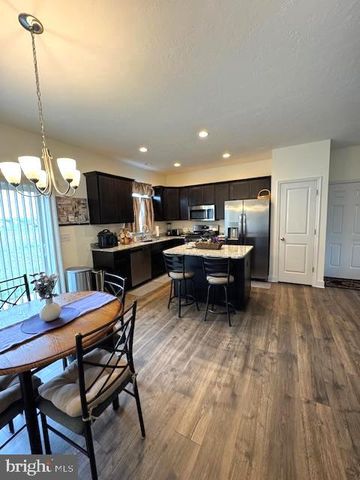 3755 CASTLE DR, Dover, PA 17315