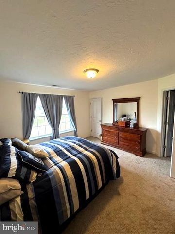 3755 CASTLE DR, Dover, PA 17315