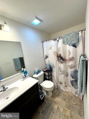 3755 CASTLE DR, Dover, PA 17315