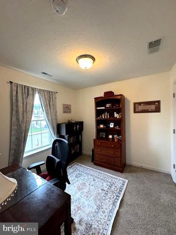 3755 CASTLE DR, Dover, PA 17315