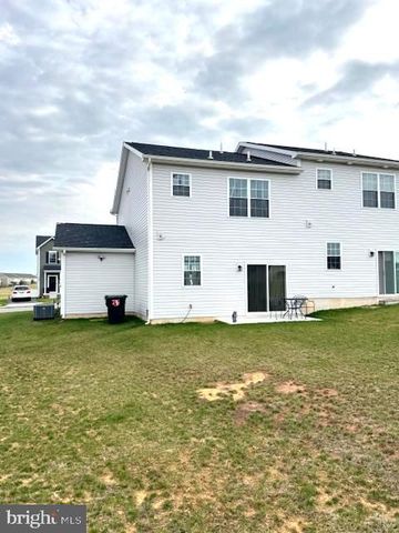 3755 CASTLE DR, Dover, PA 17315