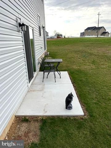 3755 CASTLE DR, Dover, PA 17315