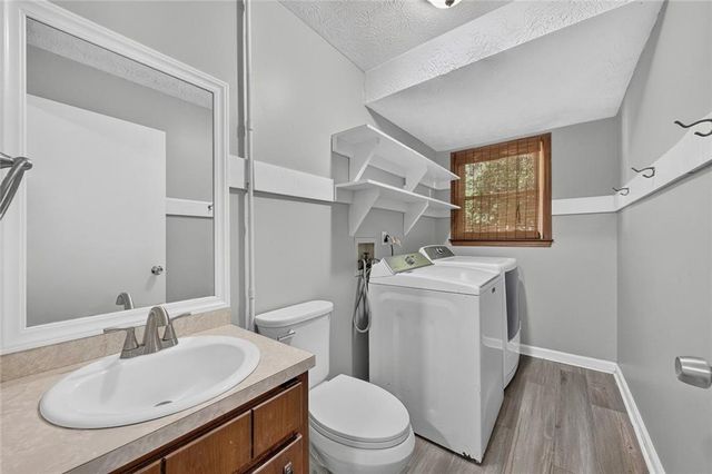 917 Andover Court, Woodstock, GA 30188