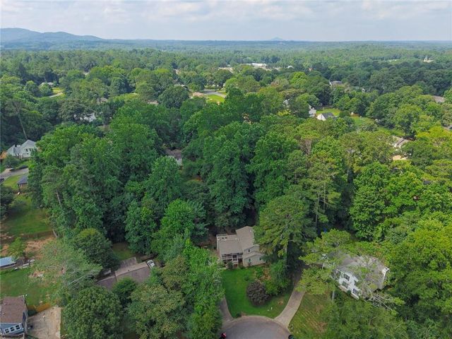 917 Andover Court, Woodstock, GA 30188