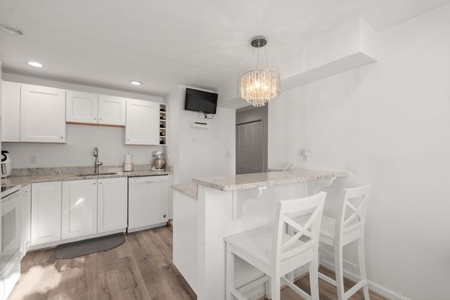 25 Rockland St 5, Boston, MA 02132