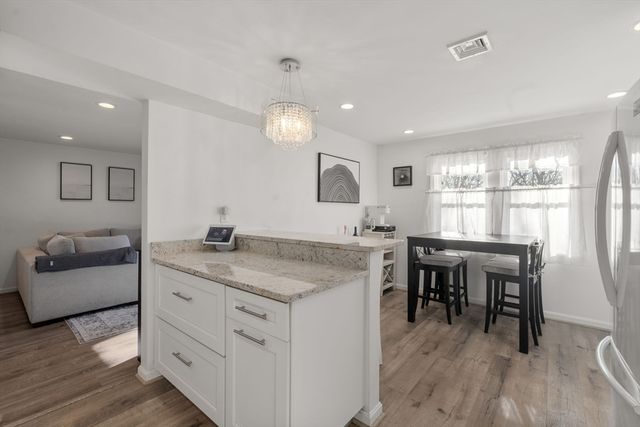 25 Rockland St 5, Boston, MA 02132