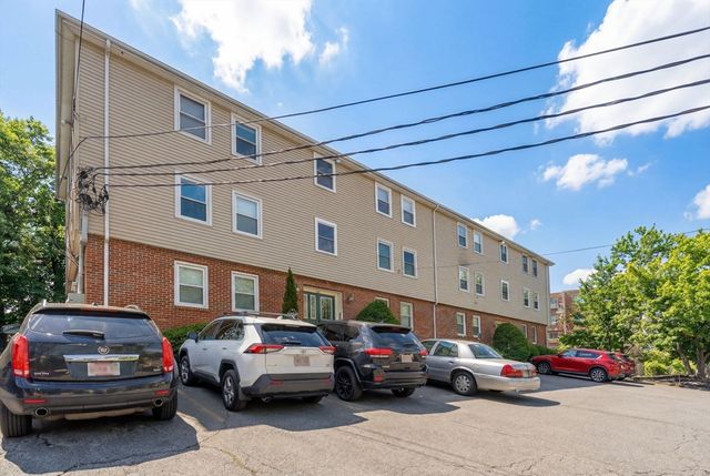 25 Rockland St 5, Boston, MA 02132