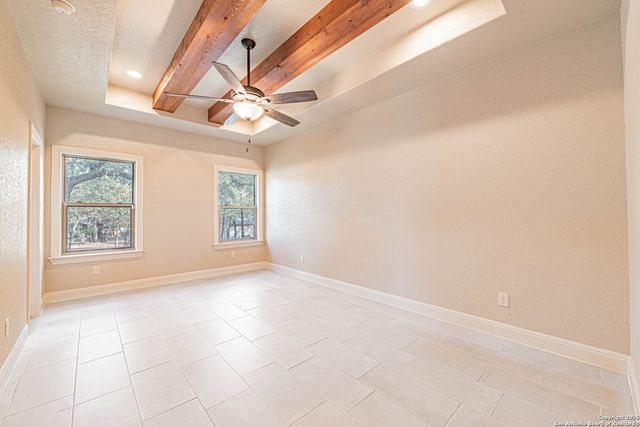 140 Wood Valley, Adkins, TX 78101