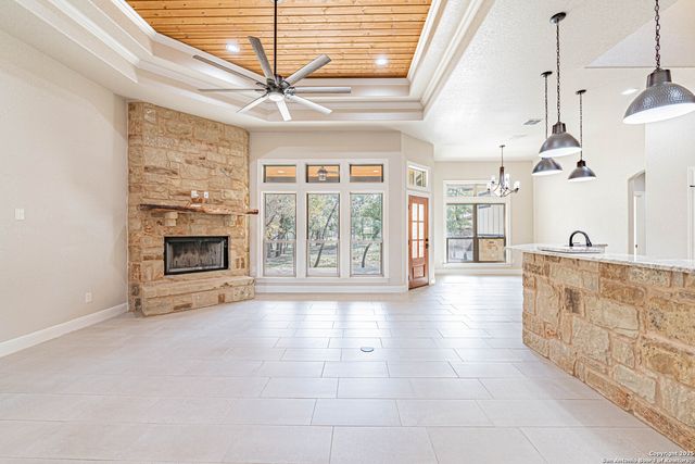 140 Wood Valley, Adkins, TX 78101